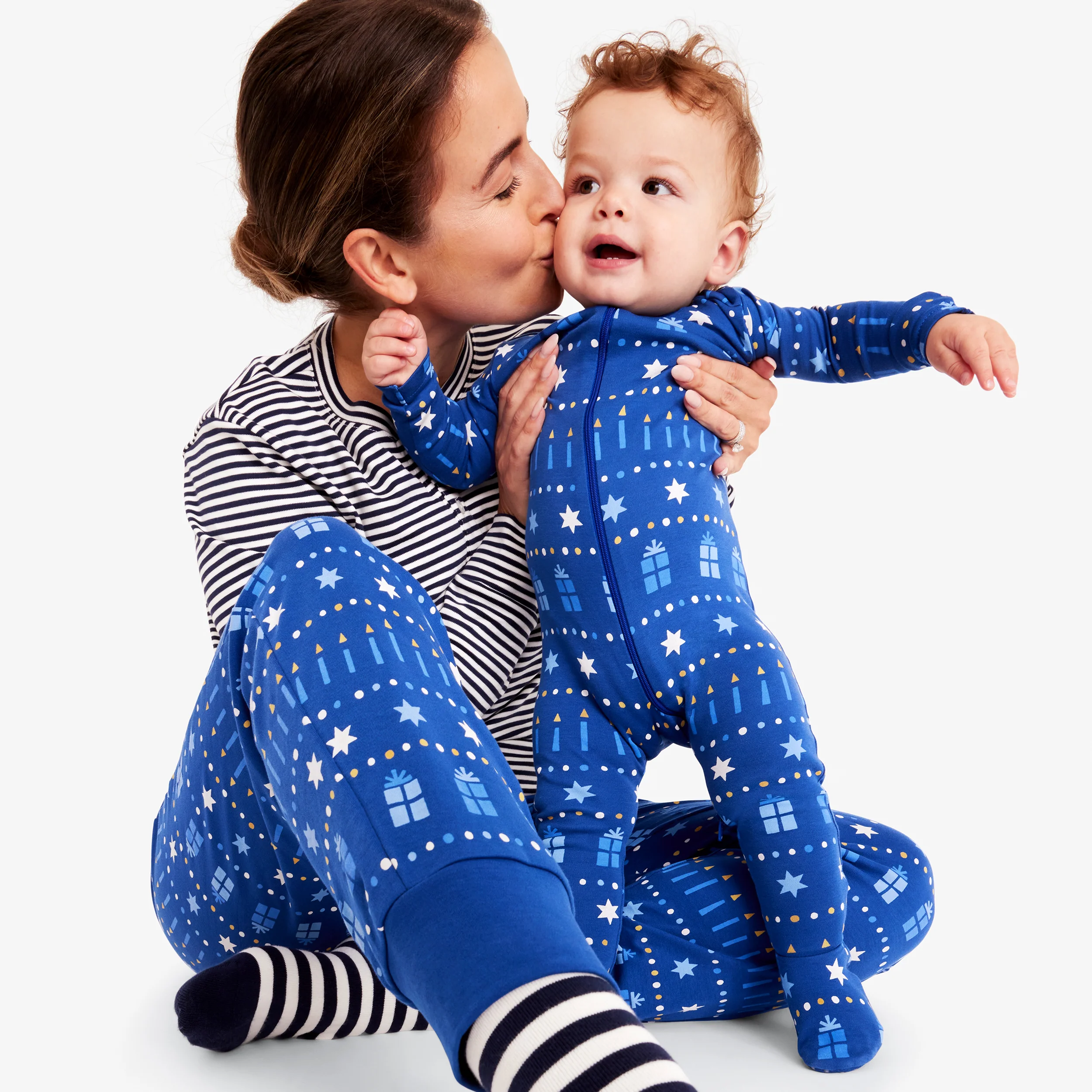Clearance baby organic zip footie in festive lights - Image 2