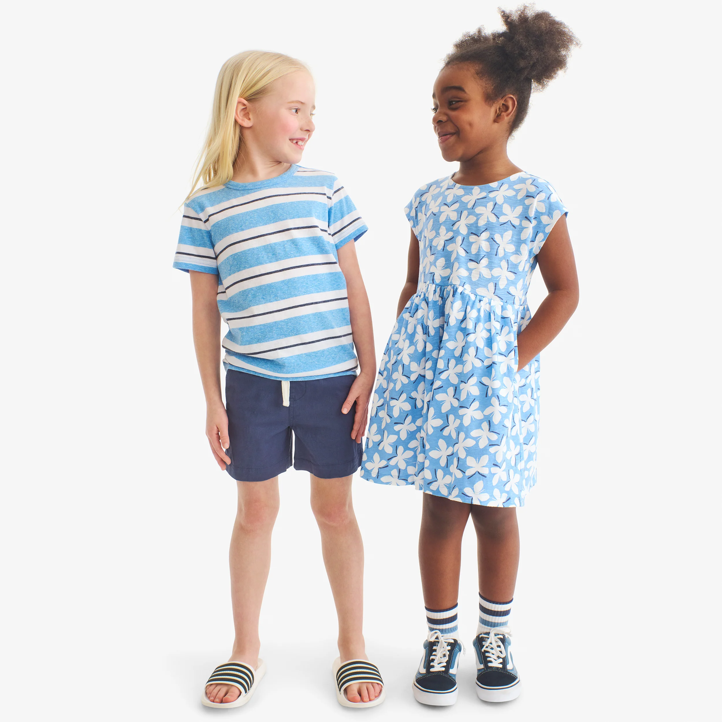 Kids backyard dress in butterflies - Image 3