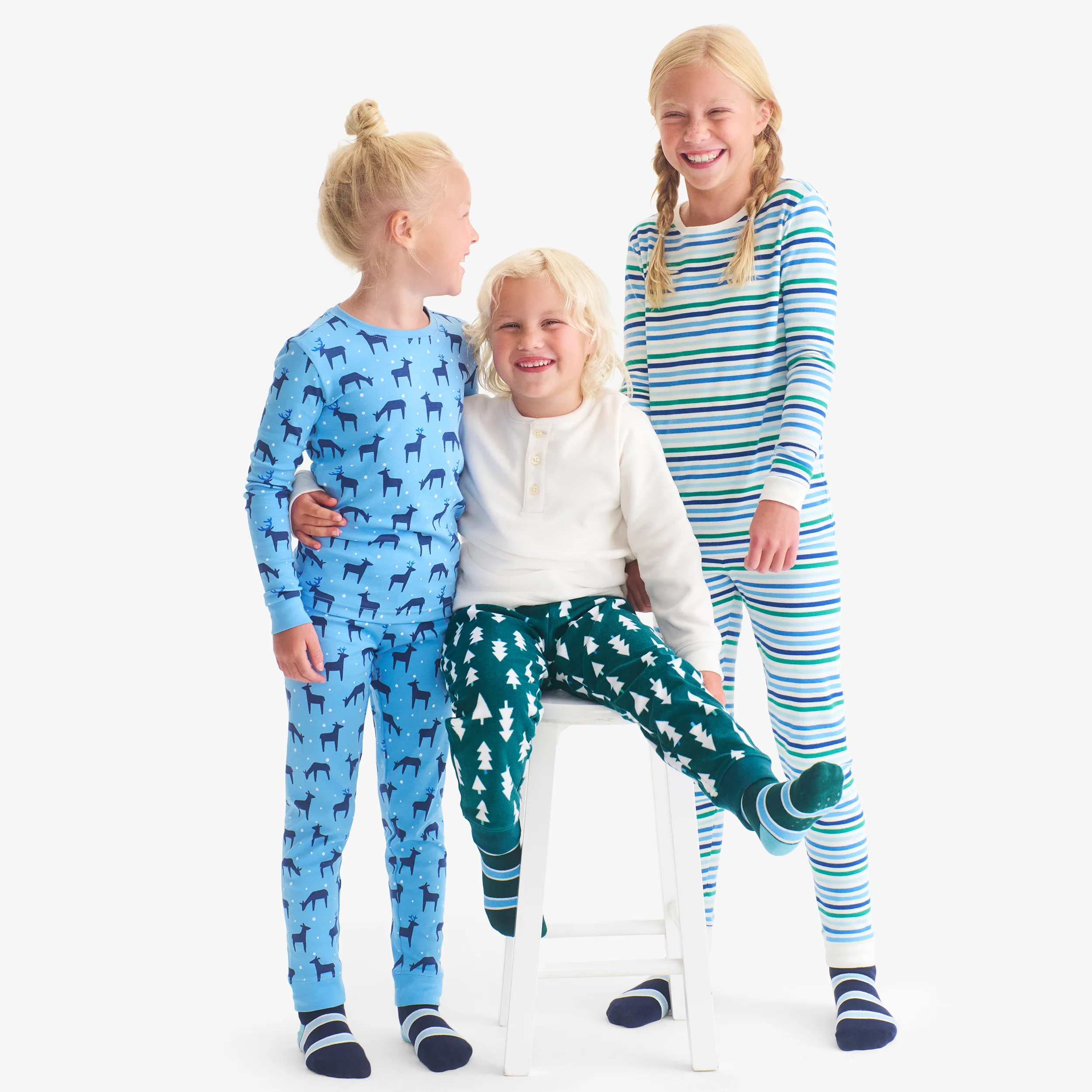 Kids organic long sleeve PJ top in snowy reindeer - Image 5
